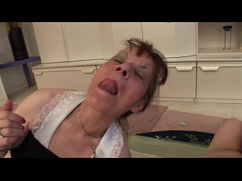 ❤️ Kaksi isoäitiä ja yksi isoisä kolmestaan Pornovideo at fi.verhentai.ru ❌