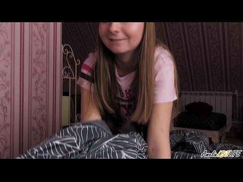 ❤️ Blondi imee hänen BFF:nsä syvälle ja saa spermaa suuhunsa Pornovideo at fi.verhentai.ru ❌