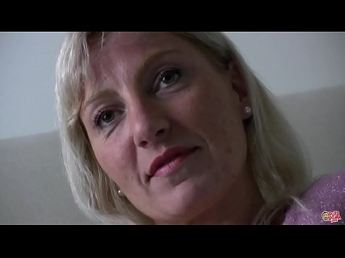 ❤️ Äiti jota me kaikki nussimme ... Lady, käyttäydy kunnolla! Pornovideo at fi.verhentai.ru ❌